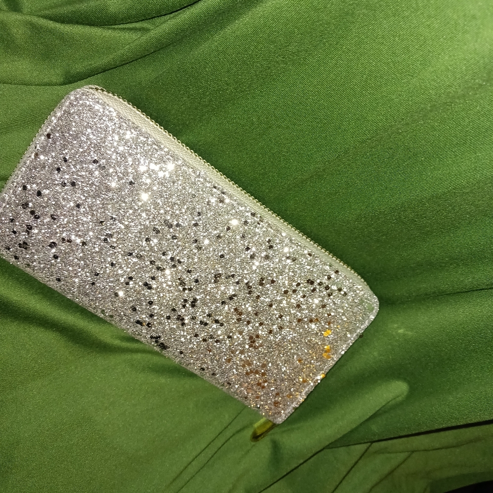 Sparkling Wallet - Picture 10 of 11